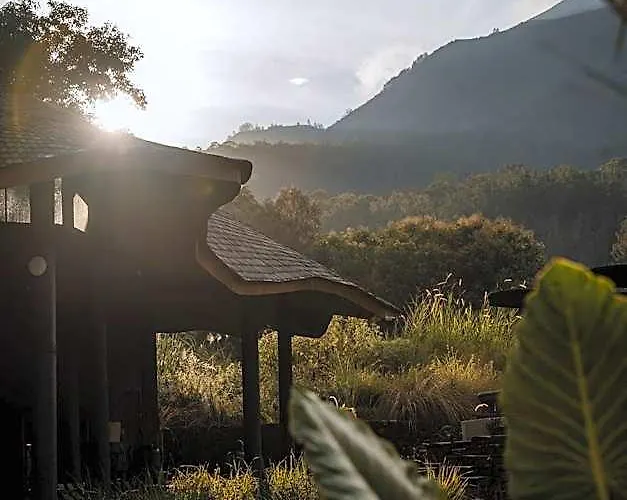Toteme Glamping&hotspring Kintamani ホテル 4*
